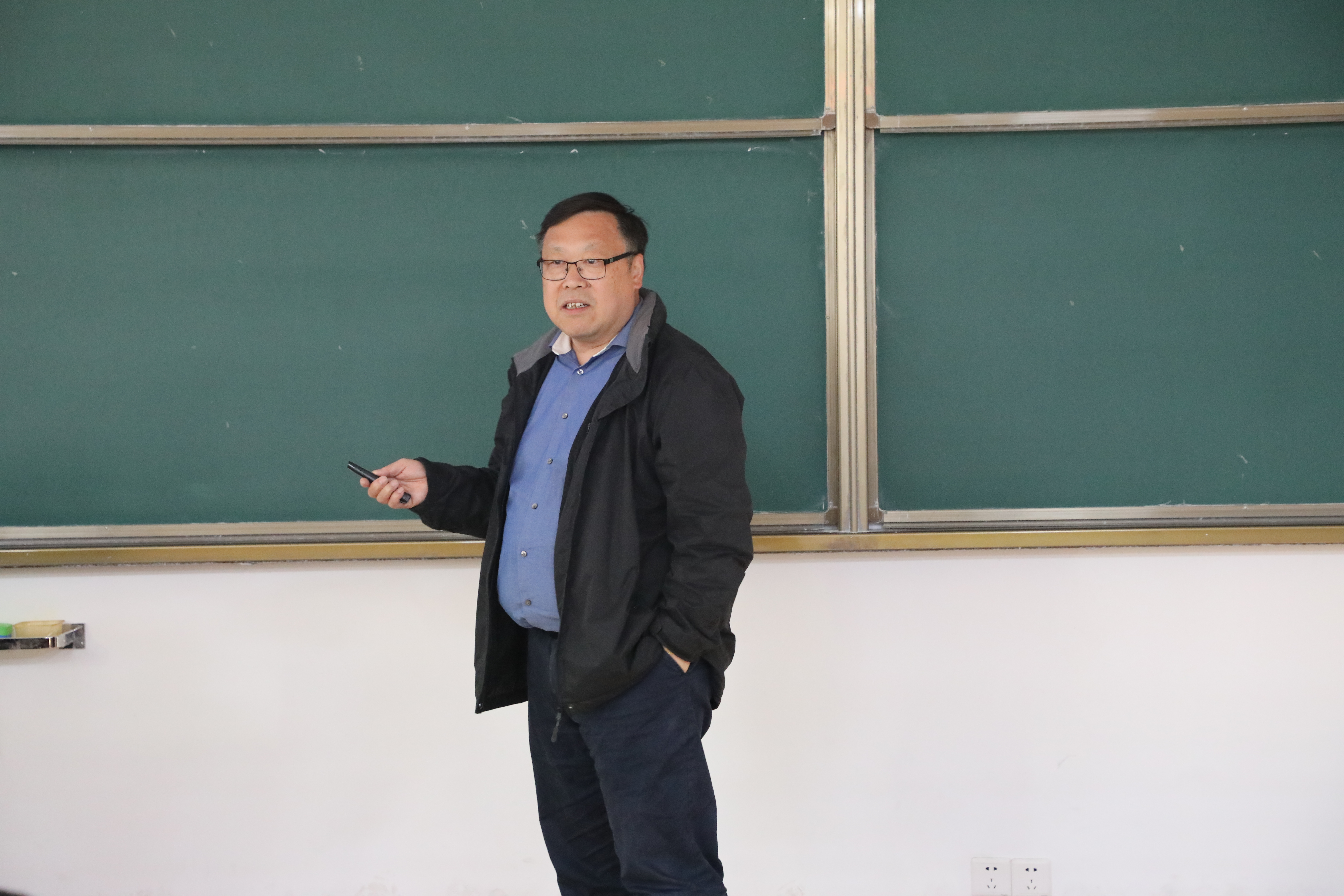 魏军城教授受邀做天元名家讲堂 第 2 张