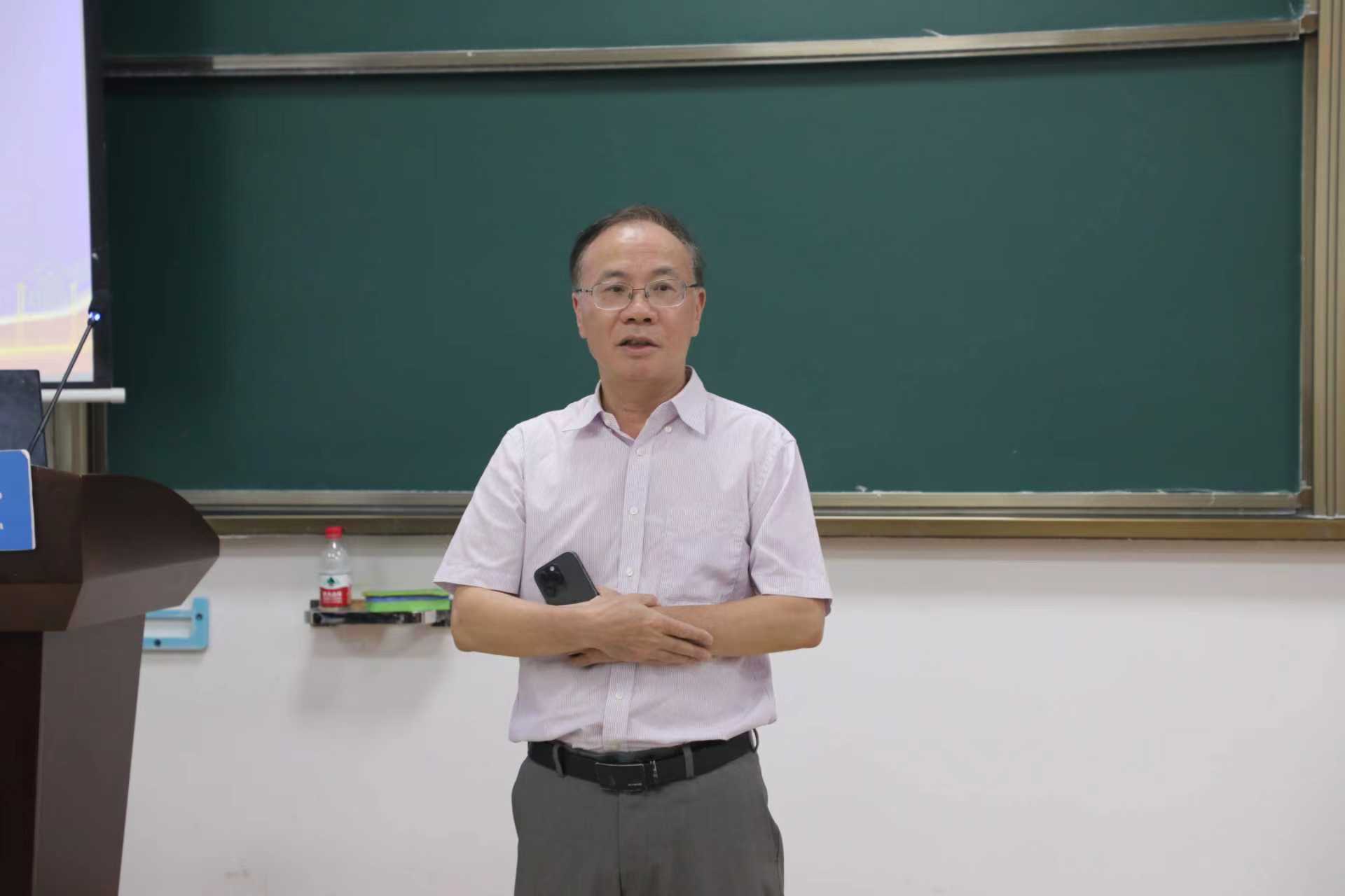 国家天元数学东南中心召开 “厦门大学2025代数表示论研讨会(I)” 第 2 张