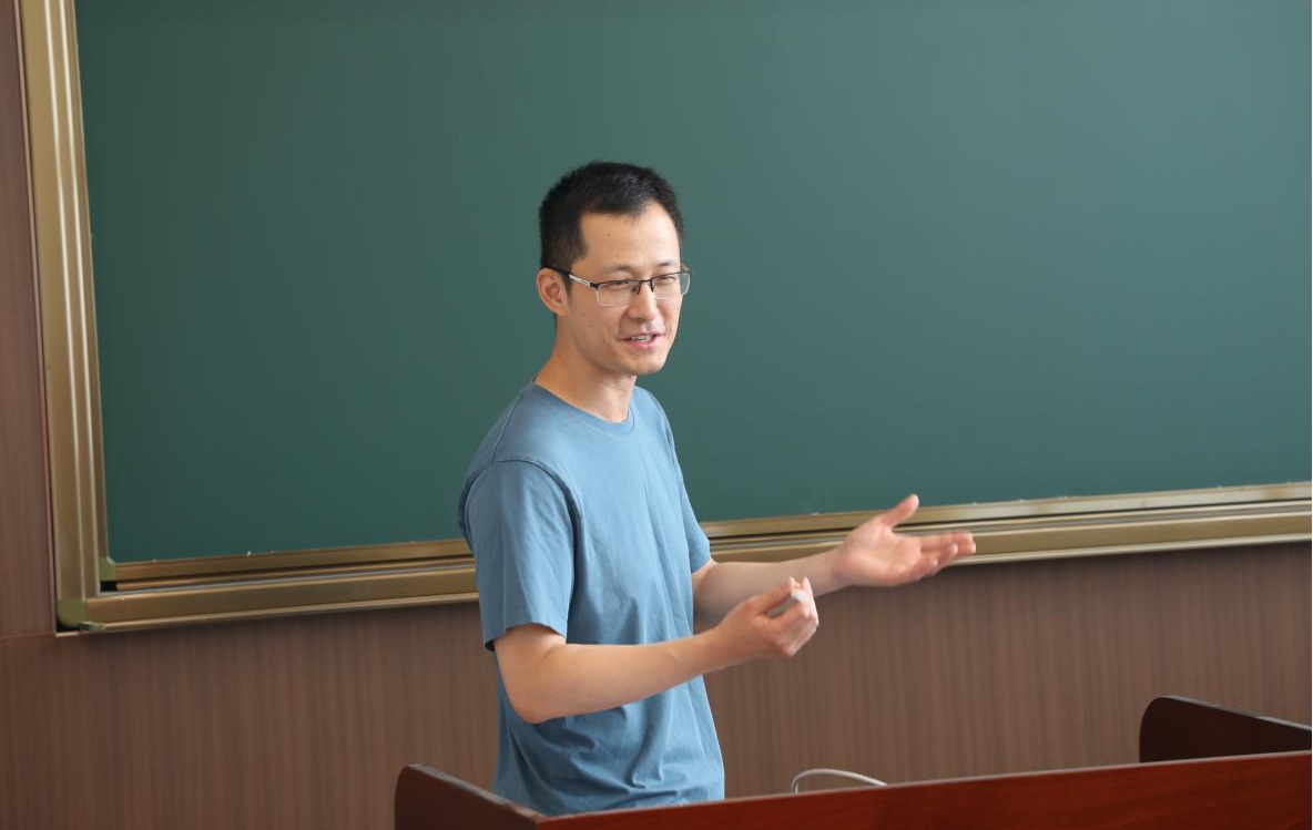 傅列教授做Colloquium第一百零五期讲座 第 2 张