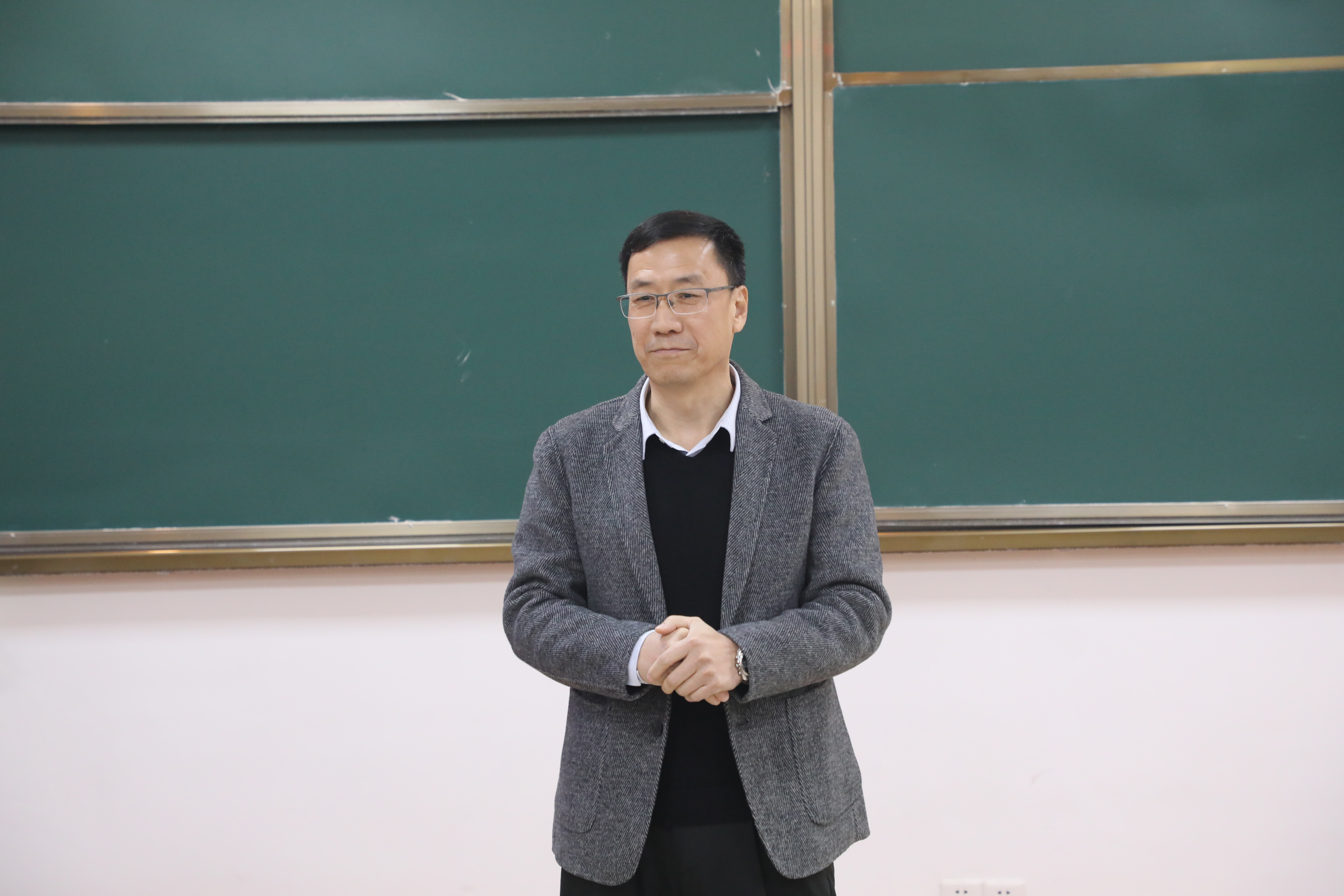 国家天元数学东南中心举办“双有理几何与模空间国际会议” 第 1 张