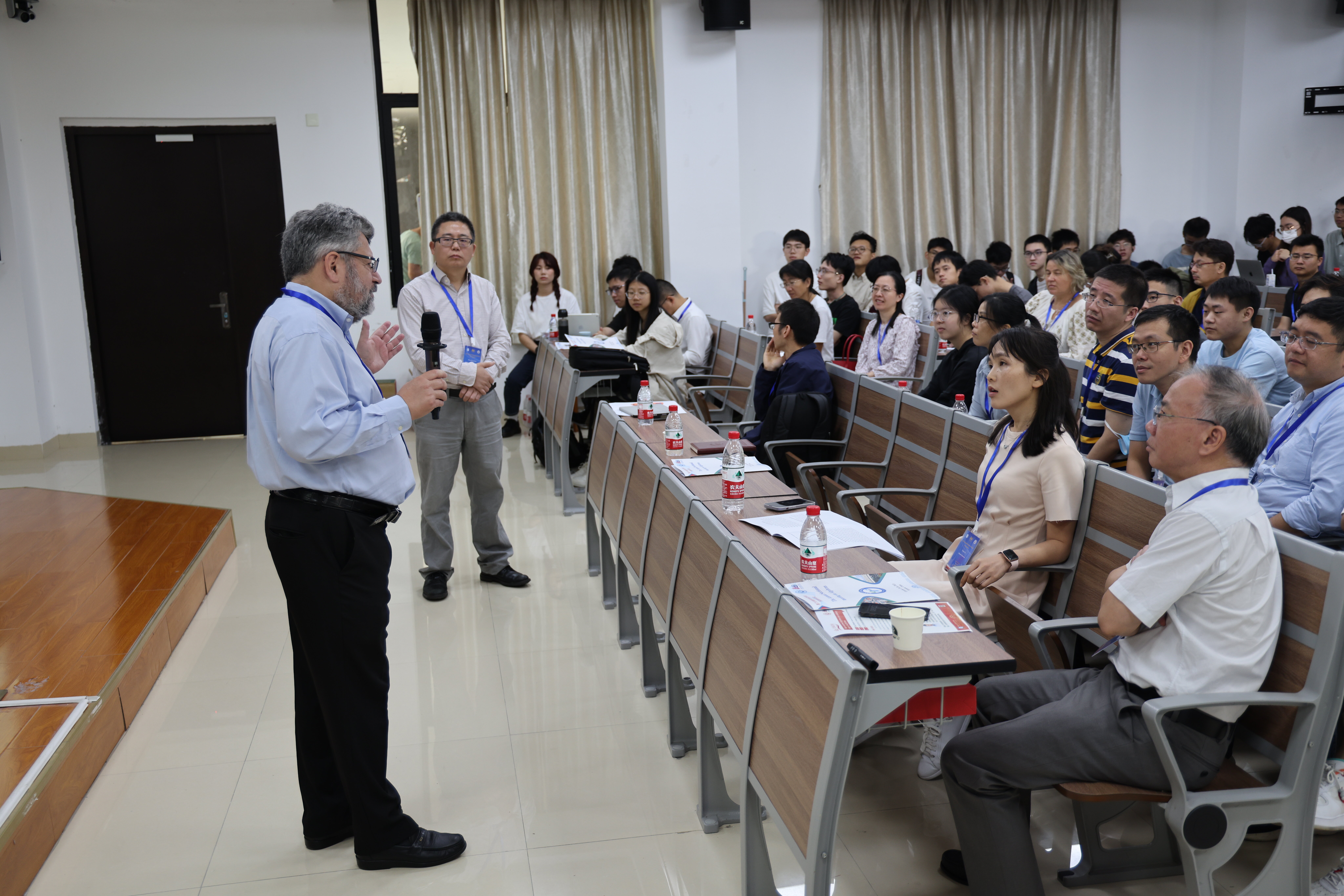 学科百年学术论坛 | 菲尔兹奖得主Efim Zelmanov院士受邀来校做天元大师讲座 第 5 张 学科百年学术论坛 | 菲尔兹奖得主Efim Zelmanov院士受邀来校做天元大师讲座 第 5 张